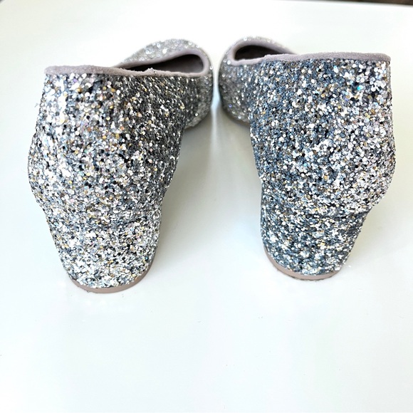 Old Navy Silver Glitter Sparkle Closed Toe Heels with Cushioned Insoles - Picture 5 of 9
